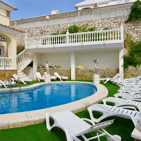 Lissa Luxe Villa *