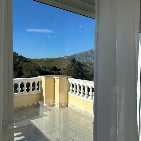 Lissa Luxe Villa *