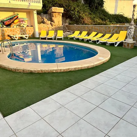 Lissa Luxe Fuengirola