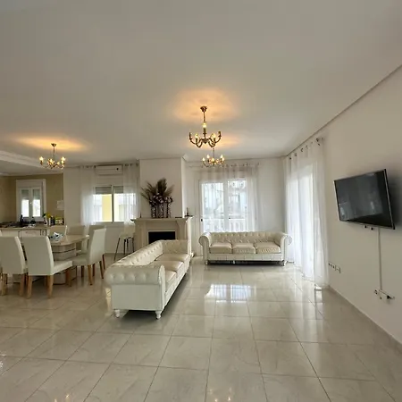 Lissa Luxe * Fuengirola