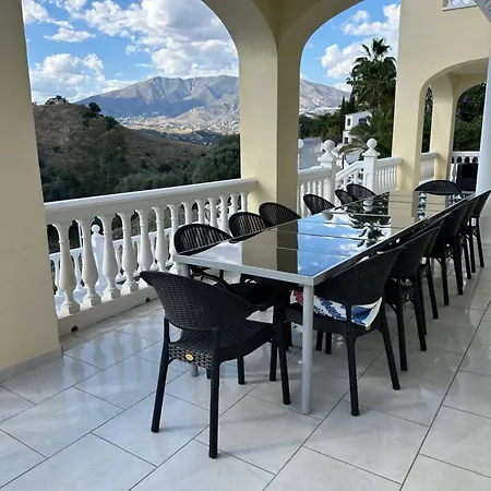 Lissa Luxe Villa *
