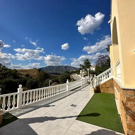 Villa Lissa Luxe Fuengirola