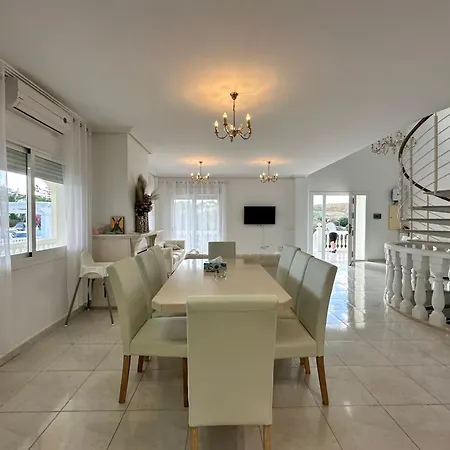 Lissa Luxe Villa