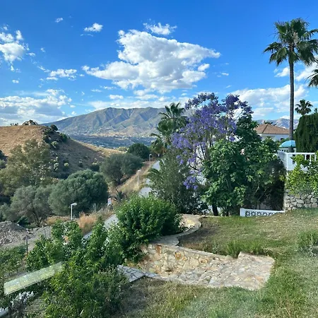 Lissa Luxe Villa *